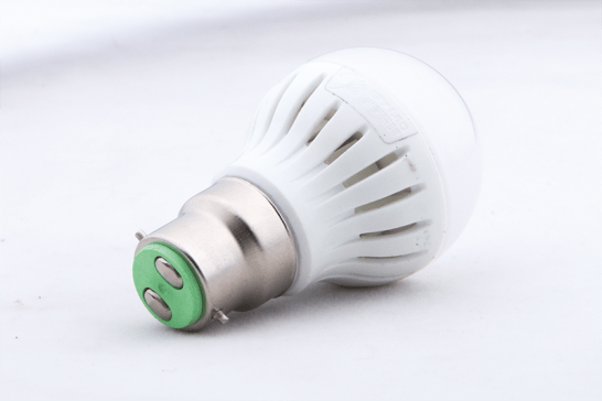 LED light bulb